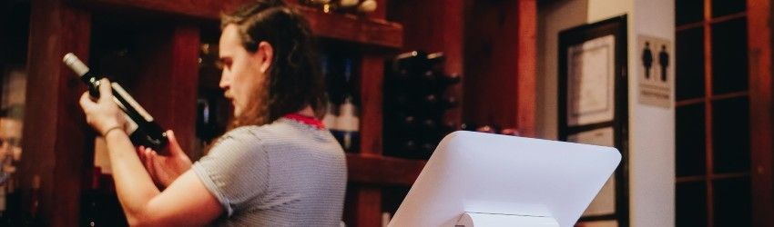 Como funciona um sistema POS e quais as principais vantagens?